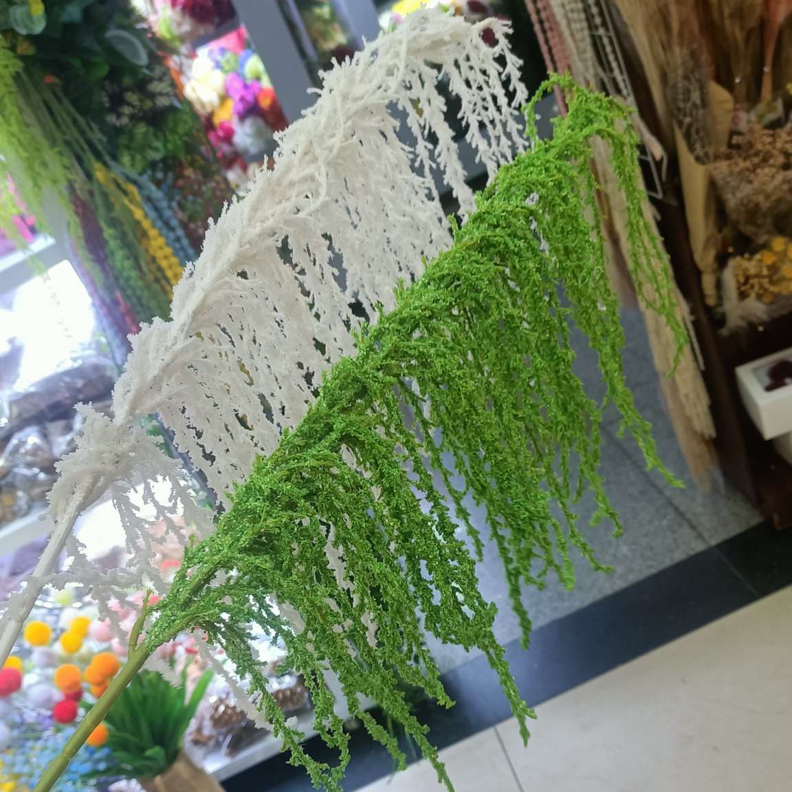 家装仿真花 装饰仿真吊米 垂感绿植 吊米仿真花，塑胶花 园林绿化插花 thumbnail