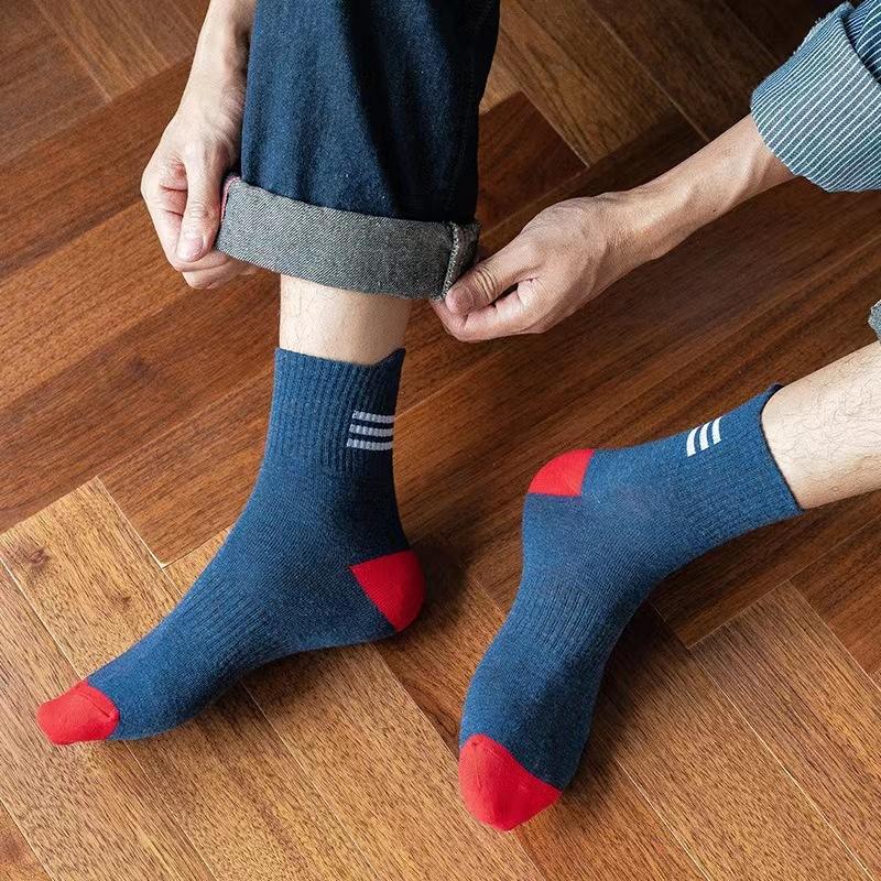 Pure Color Trendy Men's Long Socks Stall Supply Wholesale Sports Socks Men Autumn Mid-Calf Length Men's Socks