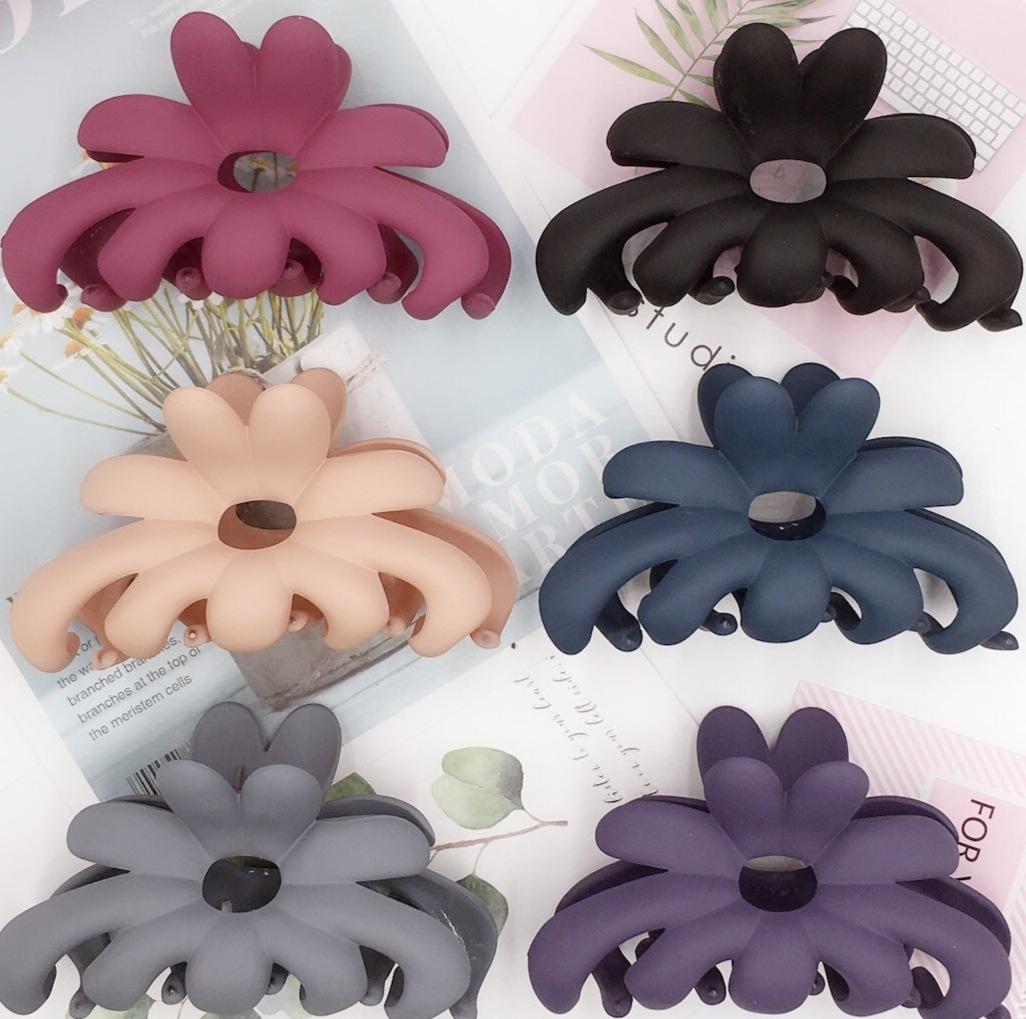 factory direct korean hair accessories solid color frosted lotus claw rubber paint hair clip hair clip bath hair claw updo hair headwear