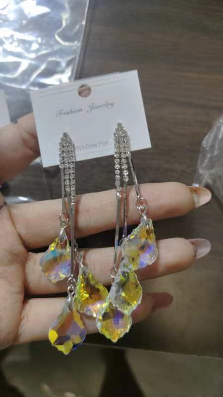 精致玻璃耳环 高级感饰品 不锈钢耳饰 时尚耳环女款 优雅耳饰品轻奢风