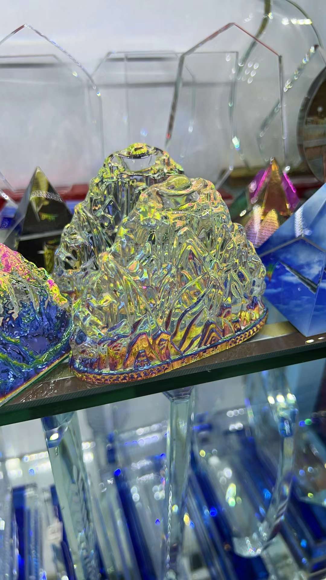 水晶玻璃五彩假山，针纸