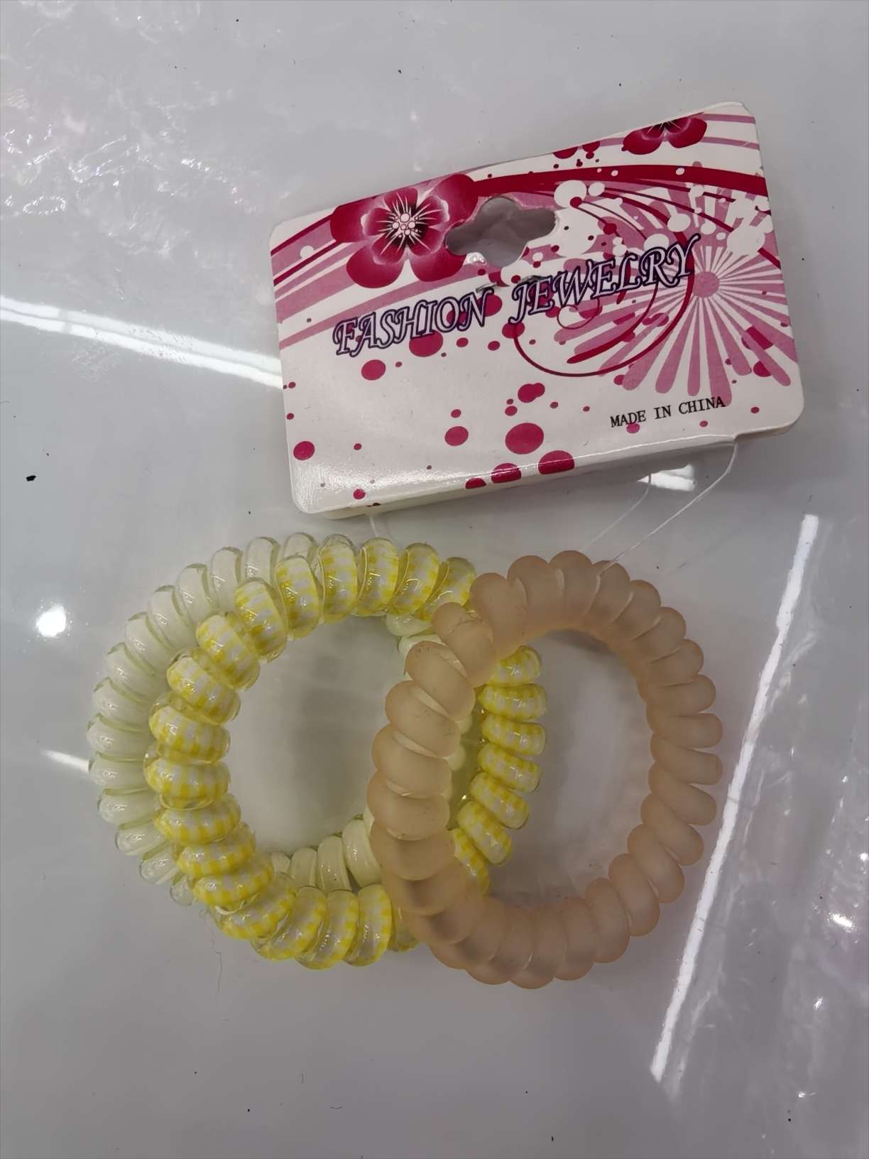 New autumn and winter large intestine hair accessories, hair bands, fashionable accessories, hair ties, elegant hair accessories for women, trendy hair bands Application Scenario