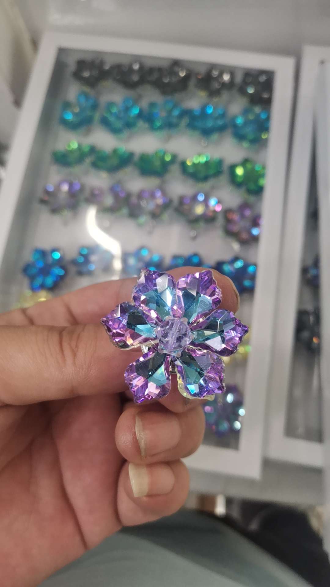 钛钢戒指女款 高级感沙金莫桑钻石手饰 高贵典雅饰品 精致耐磨不褪色