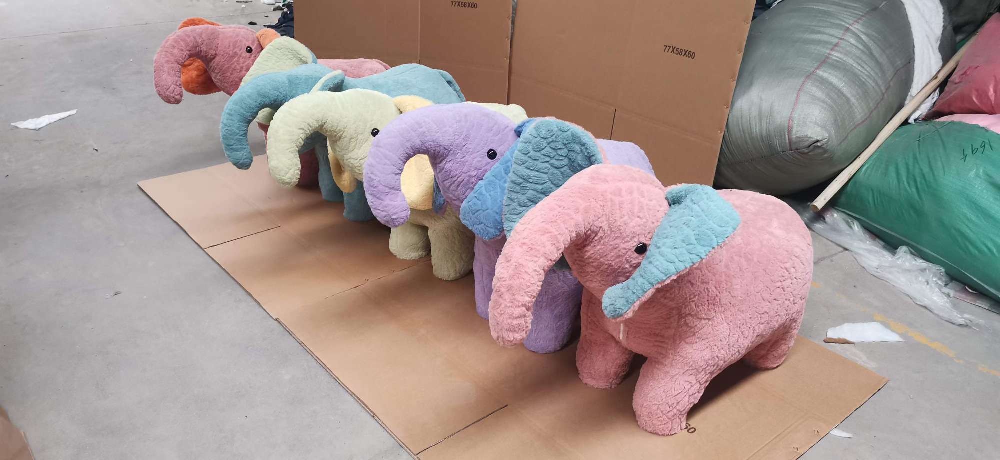 Selected living room furniture, other chairs, stools, couches, home decoration materials, solid wood furniture, simple and modern style, comfortable and durable, essential for home life Item Picture