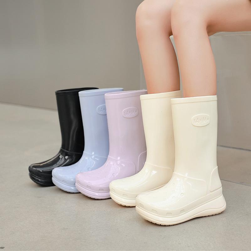 2023 New Fashion Trend Rain Boots Women's Outdoor Mid-Calf Waterproof Rain Boots women's Solid Color High-Top Rain Boots for Outerwear