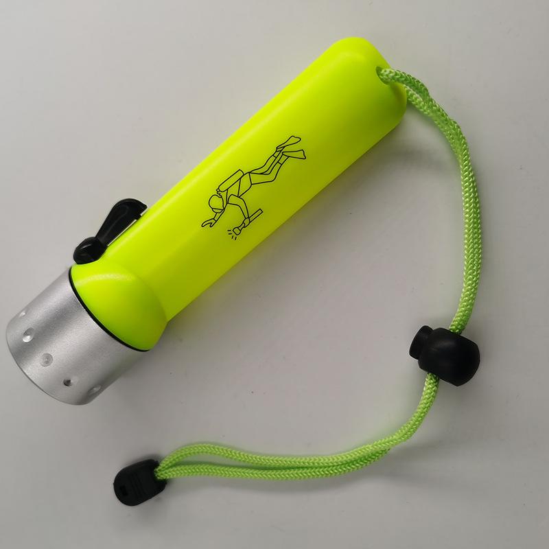ordinary dry cells diving light heavy rain operation underwater fish catching operation strong light diving light dry water dual-use flashlight