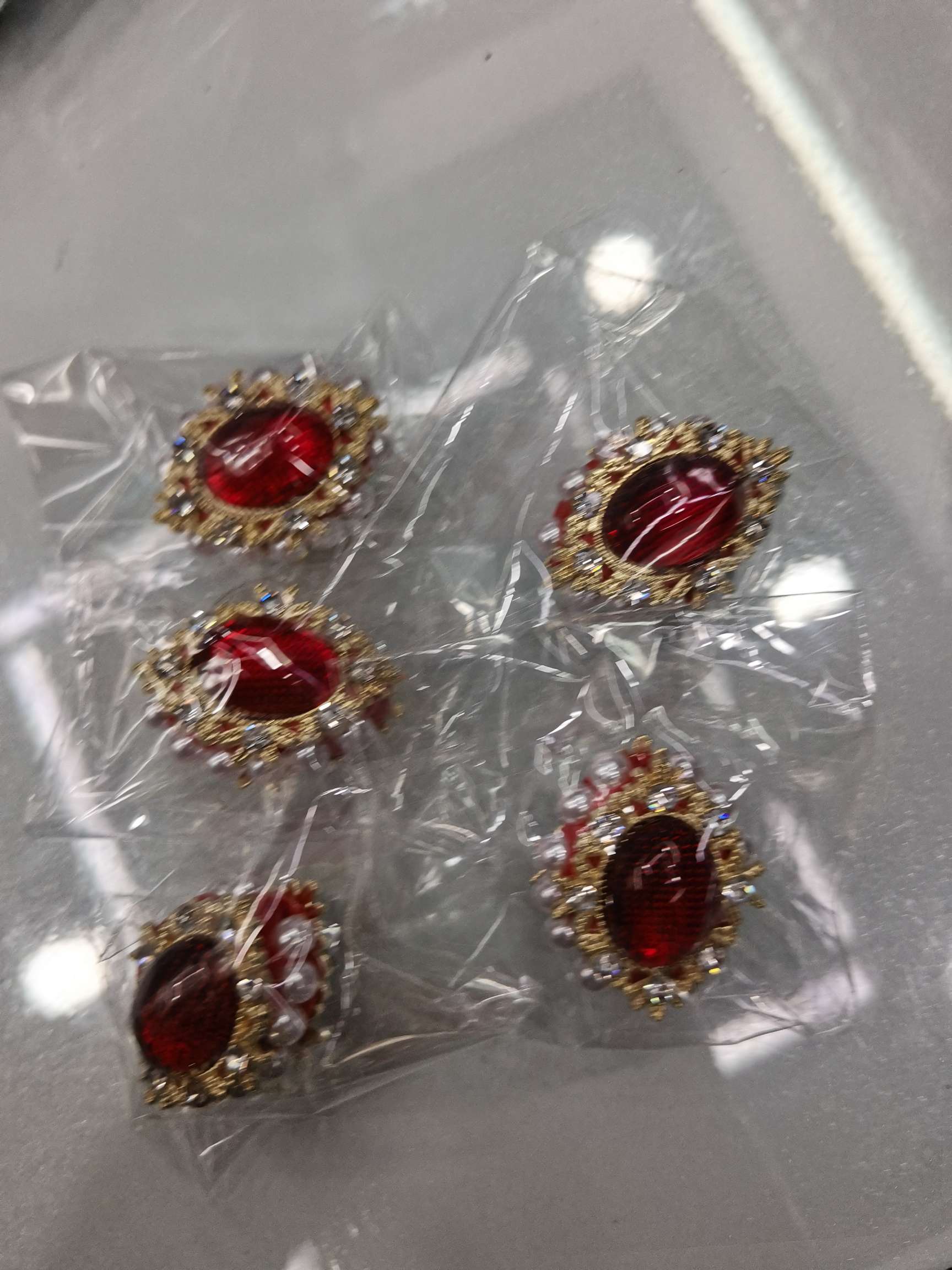 Sky Mirror (Elliptical Alloy Red Crystal Pearl Jewelry) Specification image