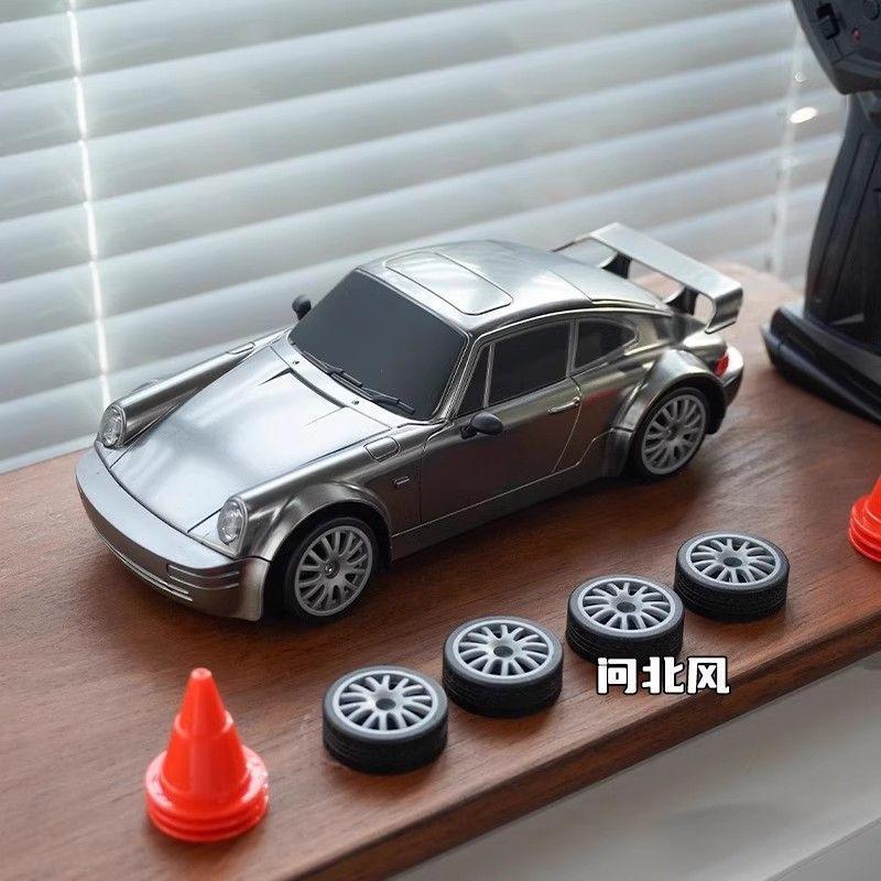 best-seller on douyin ask north wind liquid silver half proportion throttle rc remote control car entry drift remote control high speed car model Application Scenario