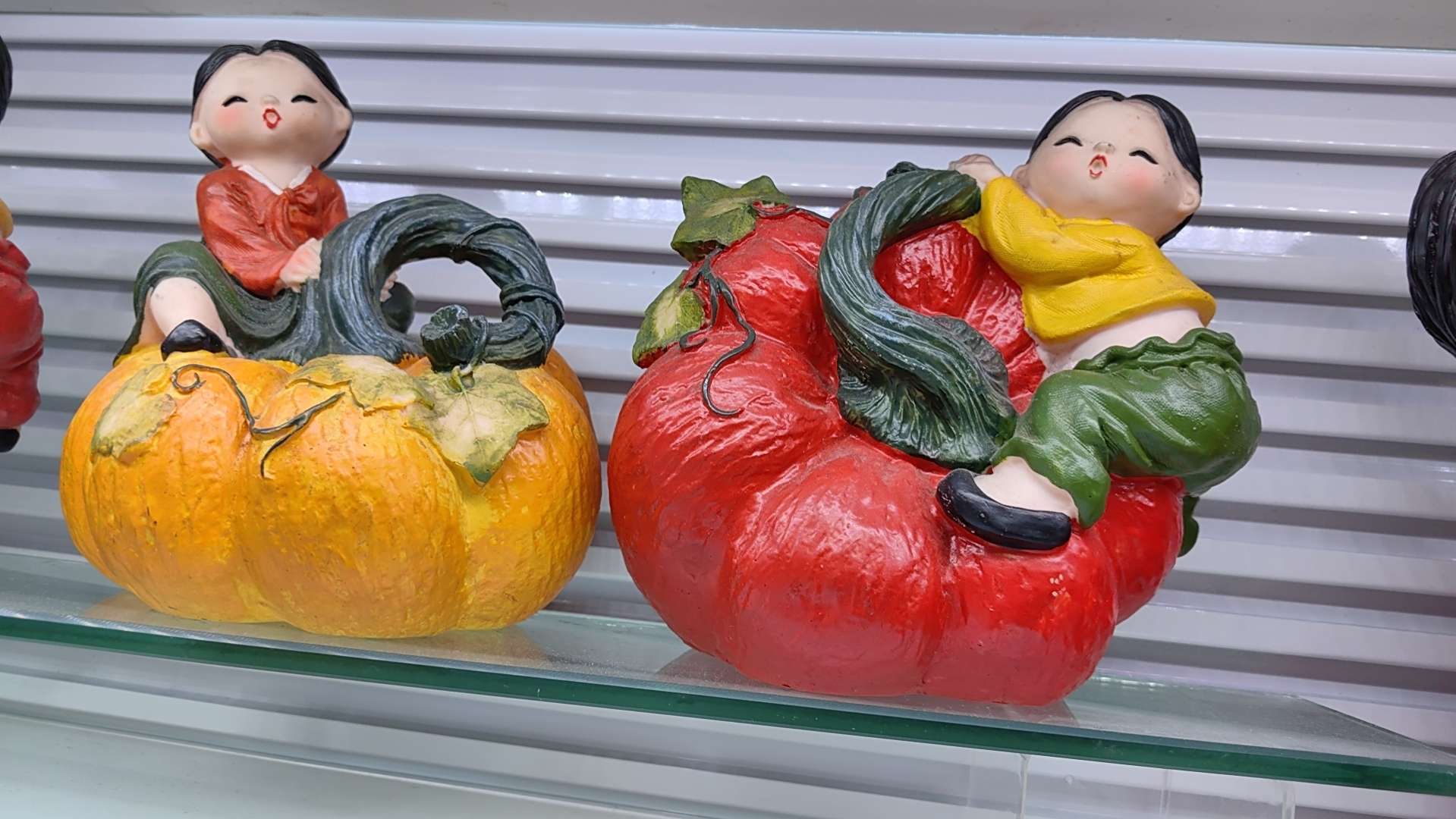 树脂娃娃南瓜人，红色，黄色，绿色