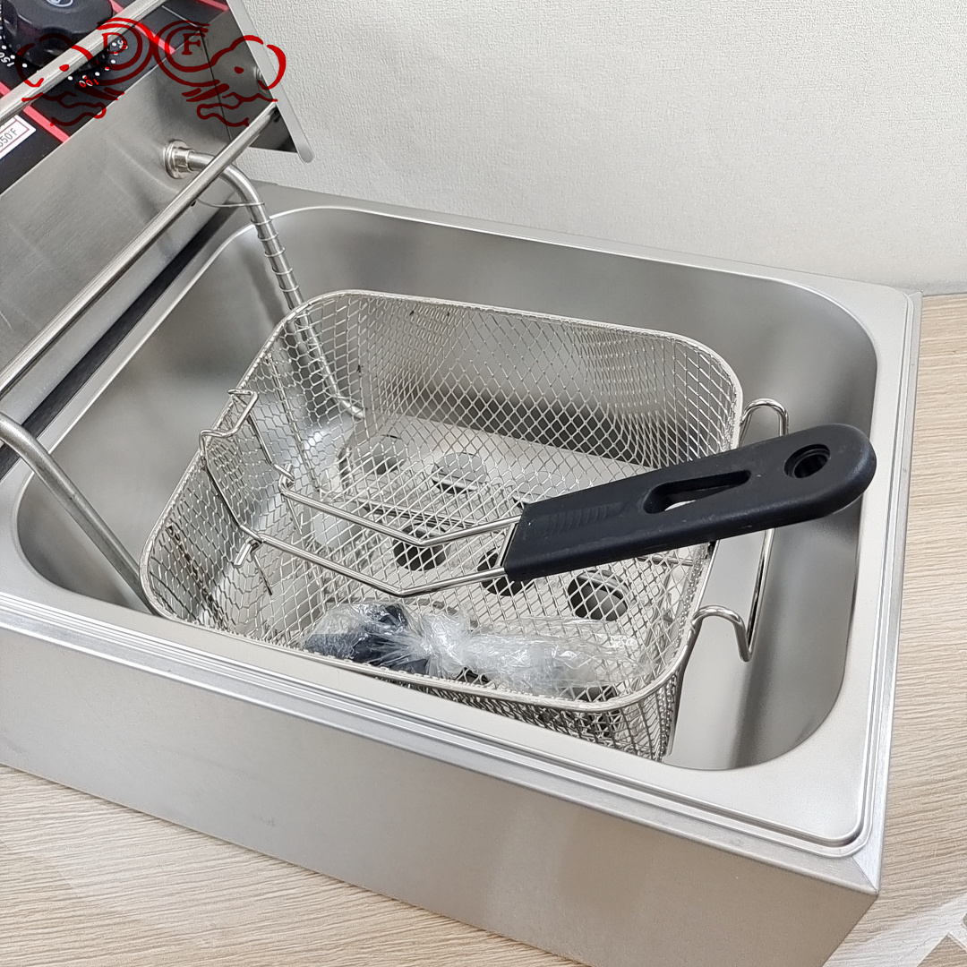 炸鸡/保险柜白底实物图