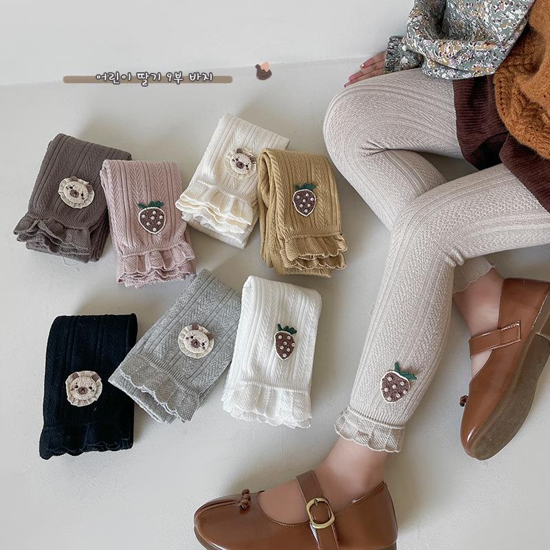 2024 autumn children's pantyhose knitted girls' leggings cute strawberry girl baby socks cropped pants Application Scenario