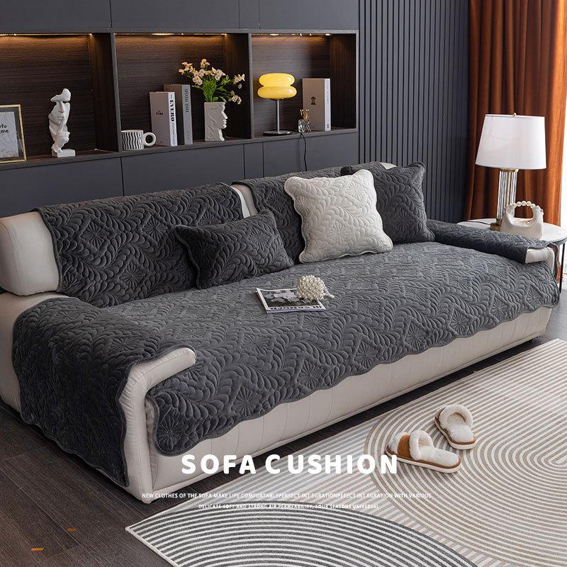 Winter Plush Anti-Scratching Sofa Cushion Thickened Phoenix Tail Sofa Cover Cloth Short Plush Warm Non-Slip Sofa Seat Cushion Cover full figure