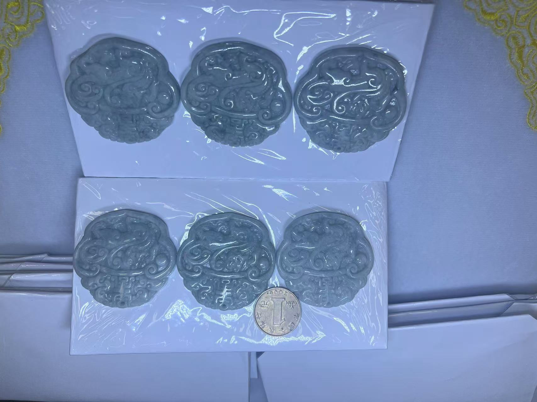 الجلد الطبيعي مزيفة قلادة الزمرد مساعيه PiXiu إجازة البوكر اليشم عنقي و قلادة الراقية في أور على الرجل والمرأة details Picture