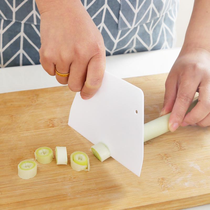 steamed bread plastic knife trapezoid tool cream cake scraper scraper butter scraper oil scraper board dough cutting scraper panel