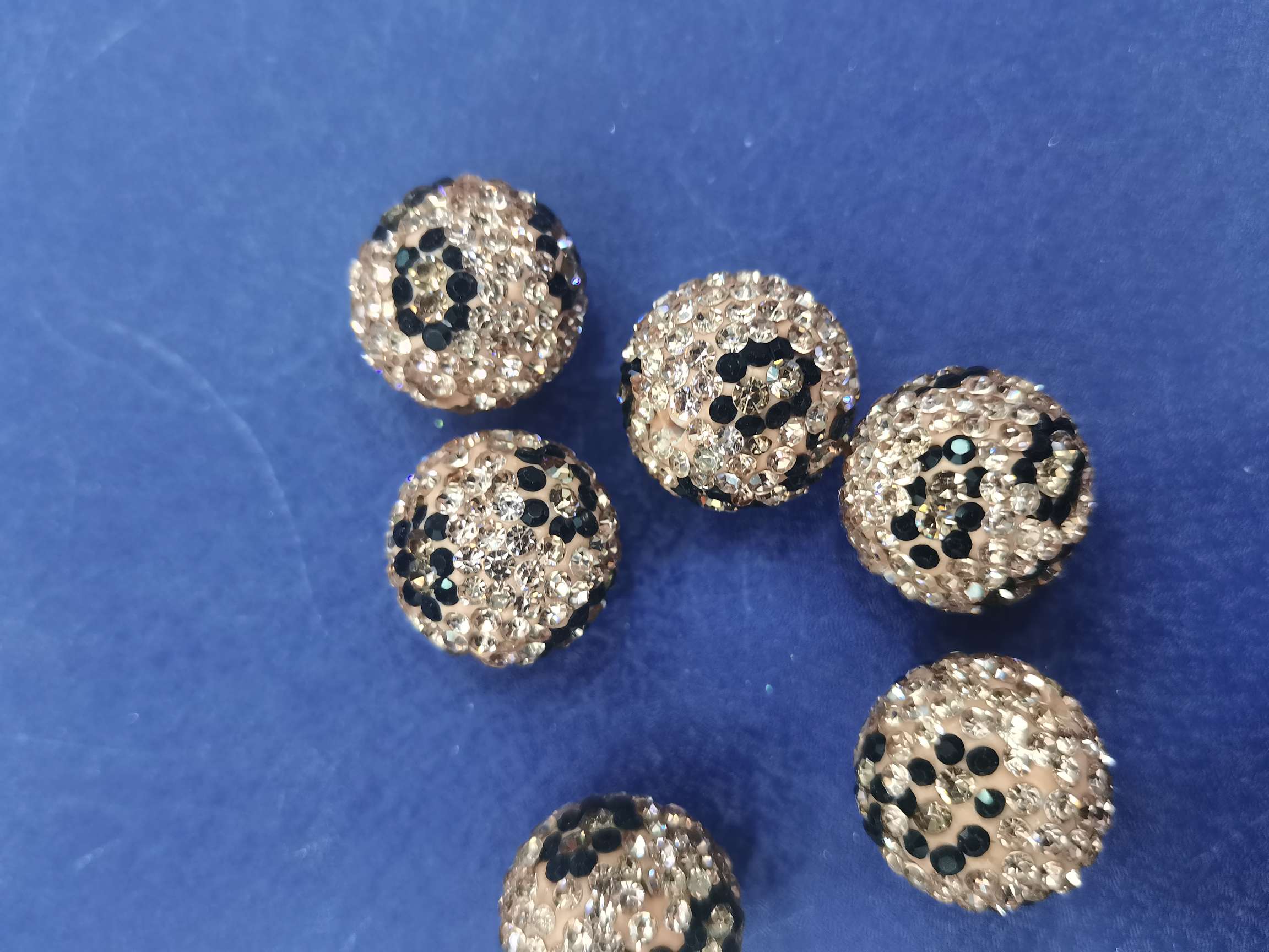 Champagne-colored leopard print soft clay rhinestone jewelry accessories Specification image