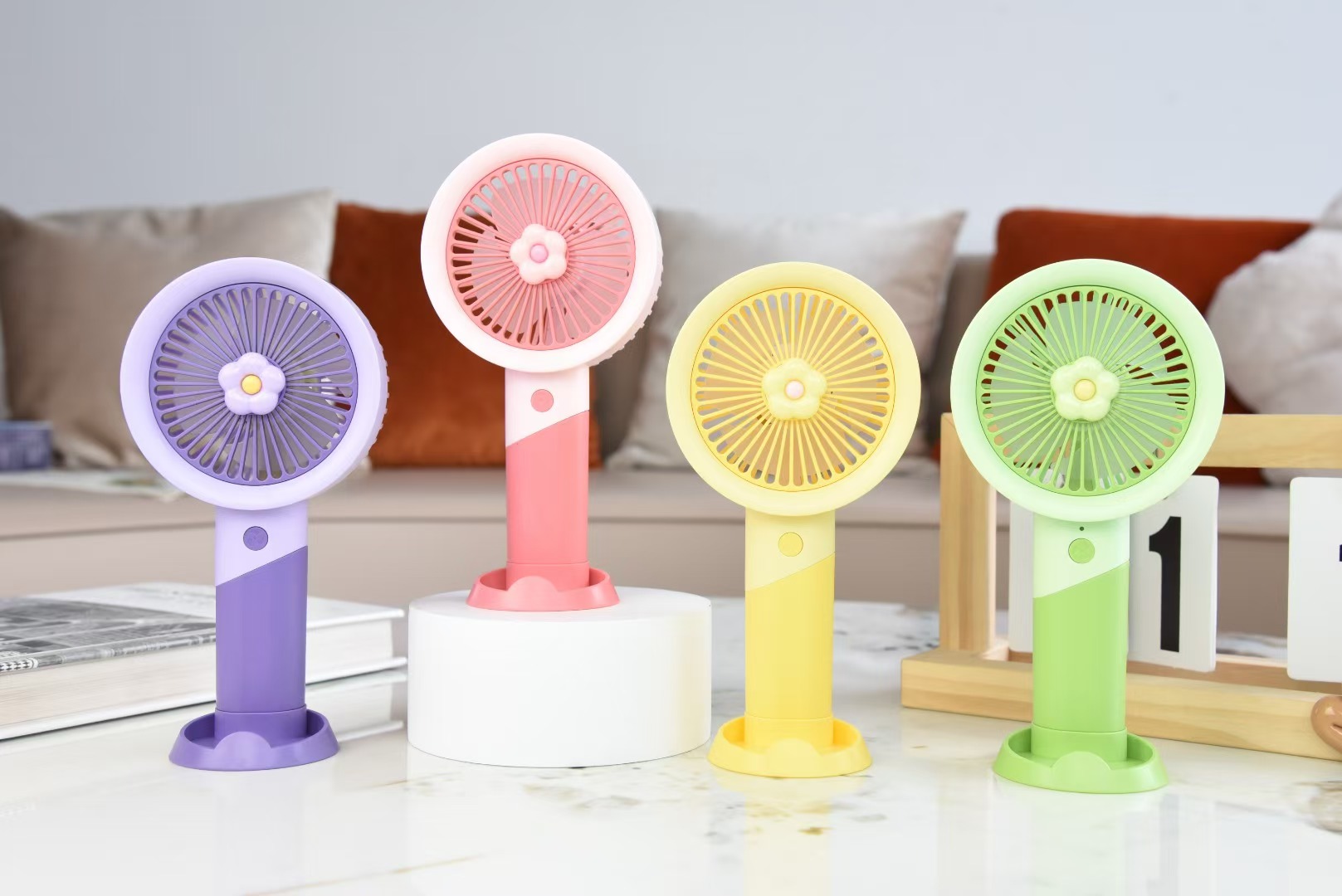 Younuo's new handheld desktop USB charging fan
