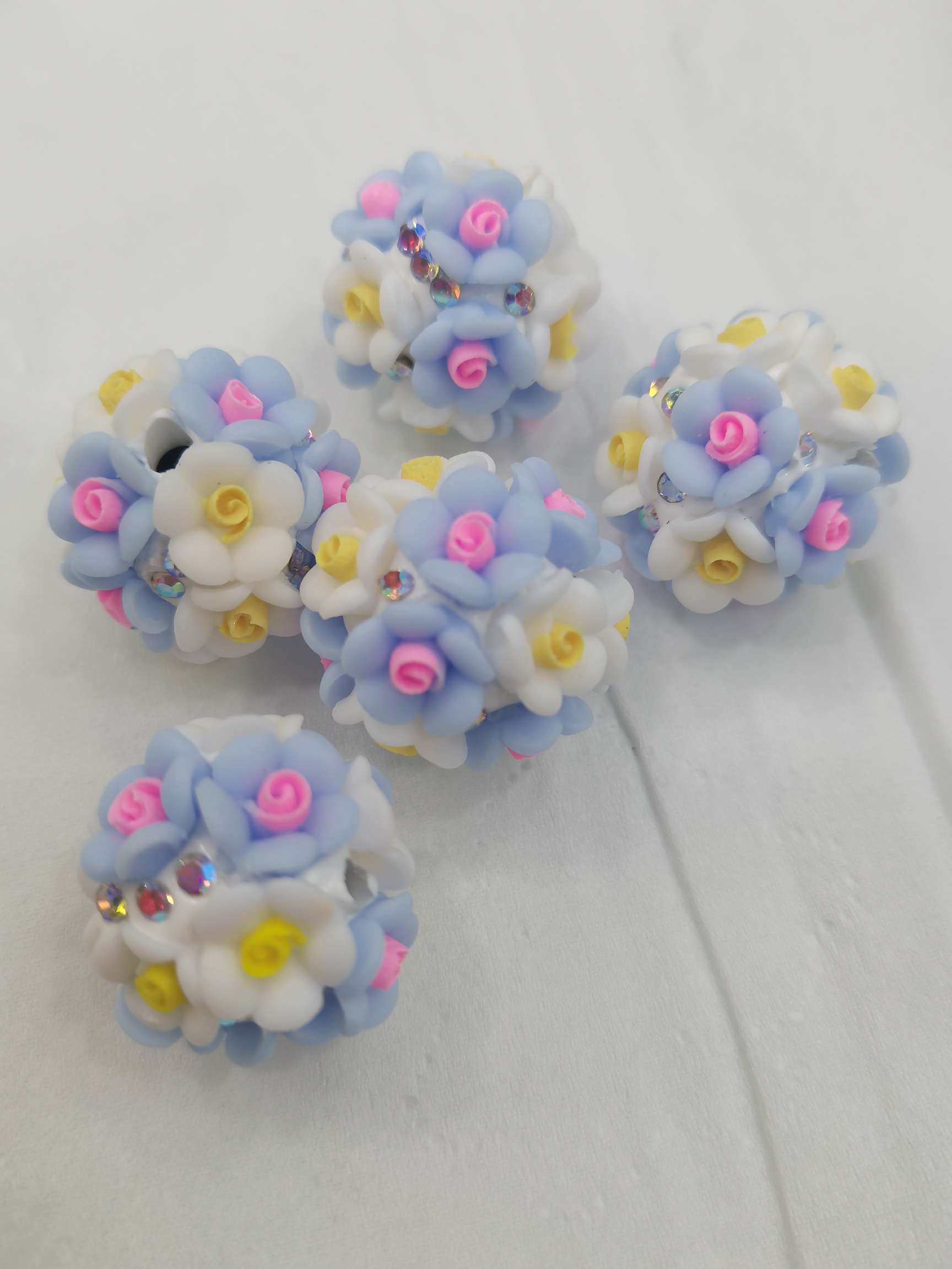 16N light blue resin two-color camellia ball accessory detail image 2