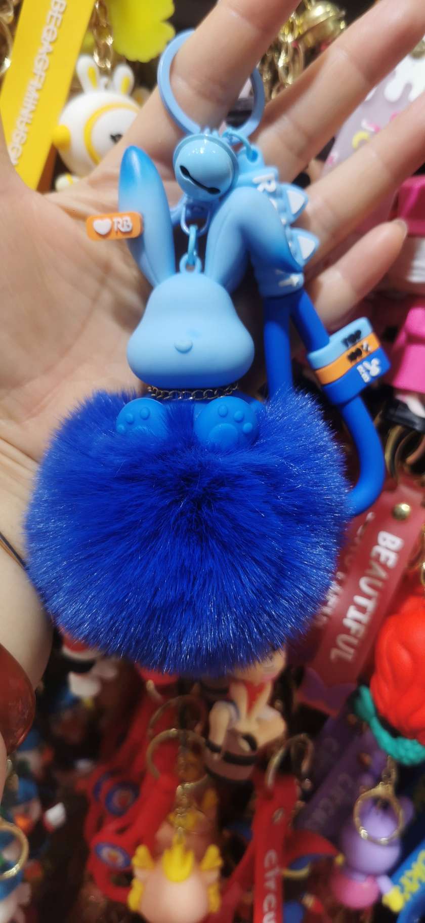 Keychains for girls in 2024 are cute details Picture