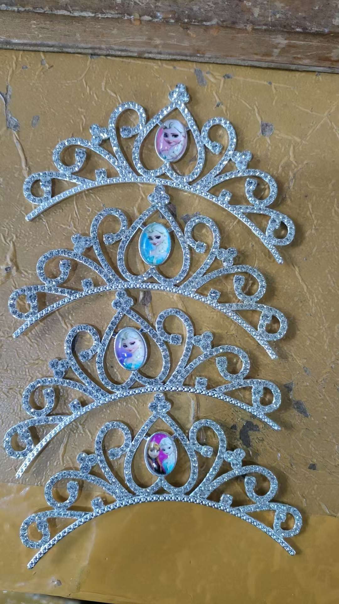 Pearl pendants, headwear accessories, hats, accessories, shoes Specification image