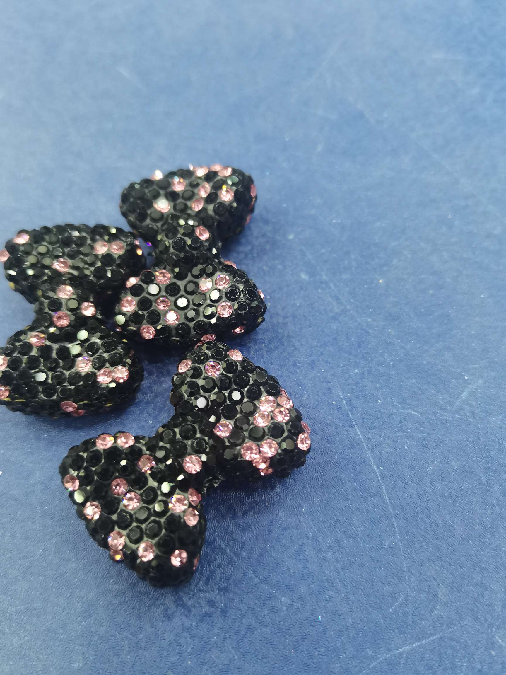 Black and pink collar knot soft clay rhinestone jewelry accessory
