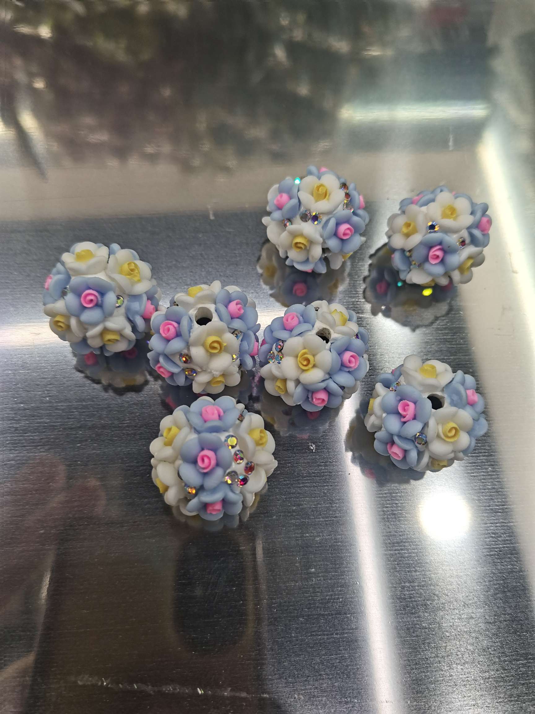 16N light blue resin two-color camellia ball accessory detail image 5