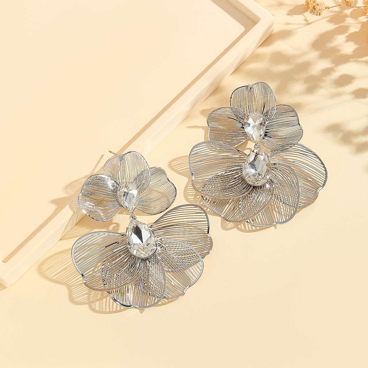 1218饰品 创意耳饰 精致耳钉 独特设计 饰品耳饰耳钉 潮流时尚配饰