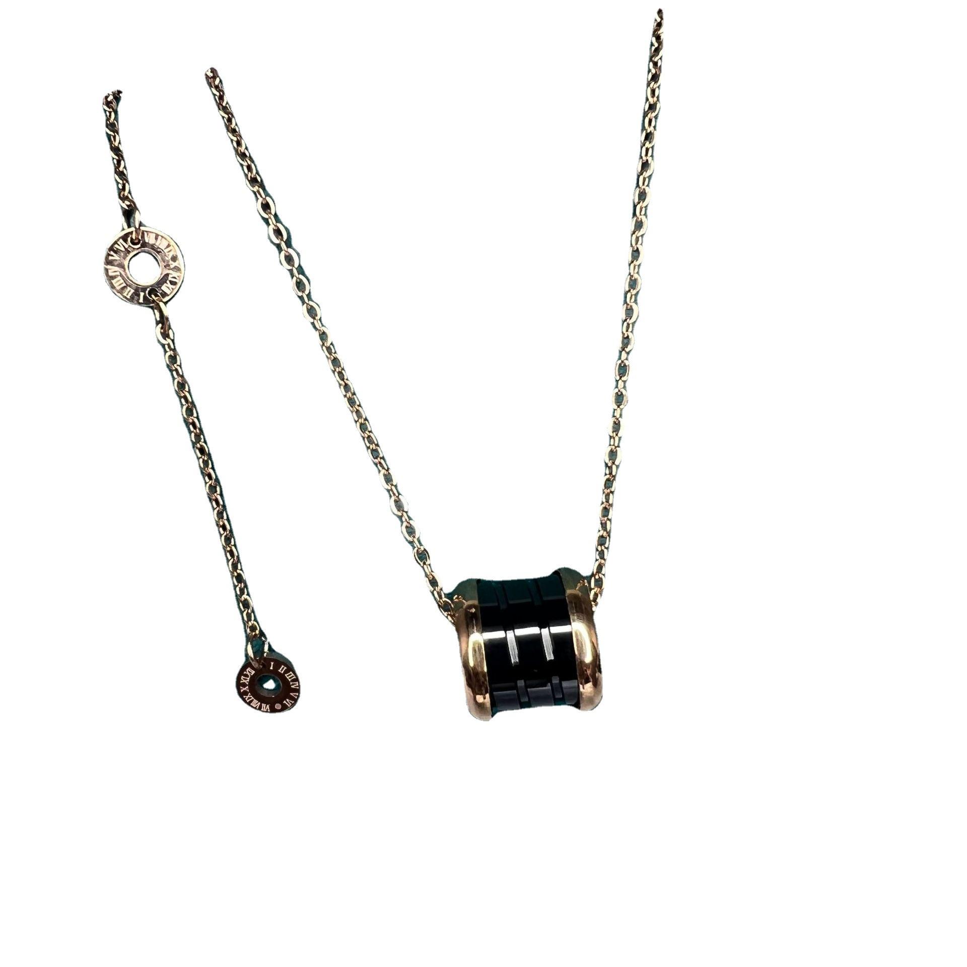 South Korea Dongdaemun Cross-Border Hot Selling Titanium Steel Pendant Titanium Steel Necklace Women's Non-Fading High-End Design Fashion Jewellery