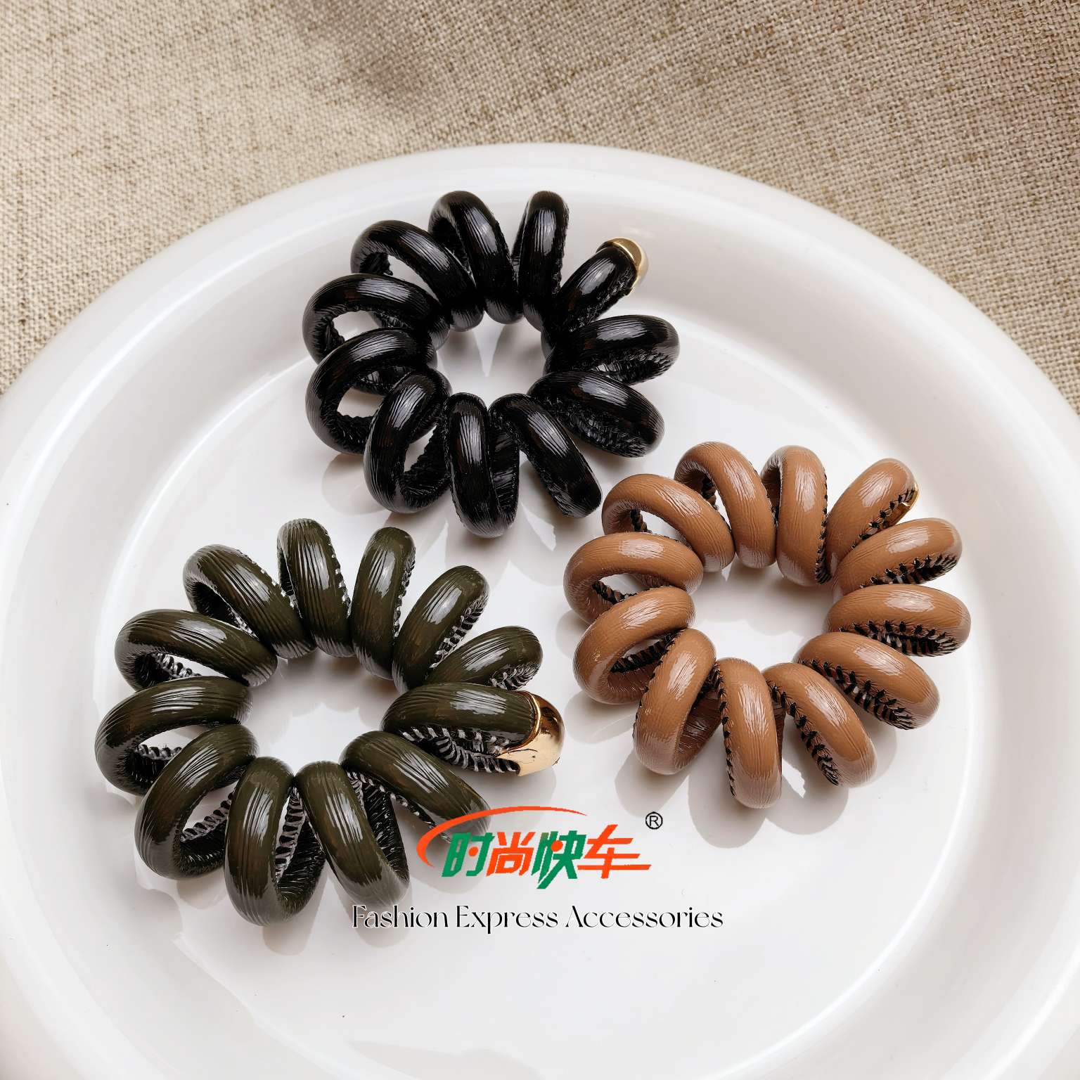 秋冬新款皮质包布包皮发圈 电话圈头绳发饰 头饰饰品 简约时尚女士发饰 韩版甜美发圈头饰饰品头绳发圈秋冬发圈产品图