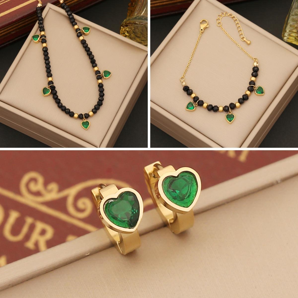 Cross-Border New Arrival Ornament Emerald Love Stainless Steel Jewelry Set Crystal Necklace Clavicle Chain N1198 full figure