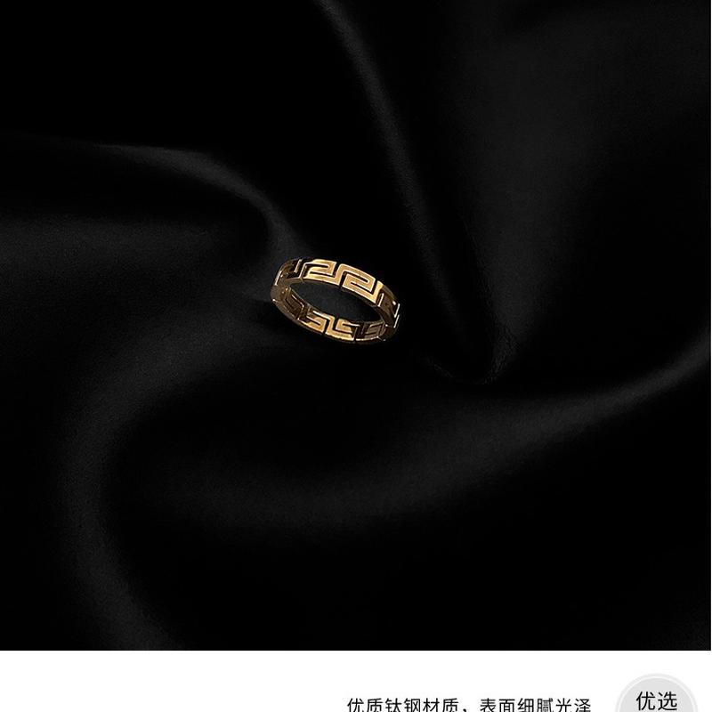 cross-border titanium steel ring stainless steel jewelry women's great wall pattern rose gold personality ring men's and women's simple style Application Scenario