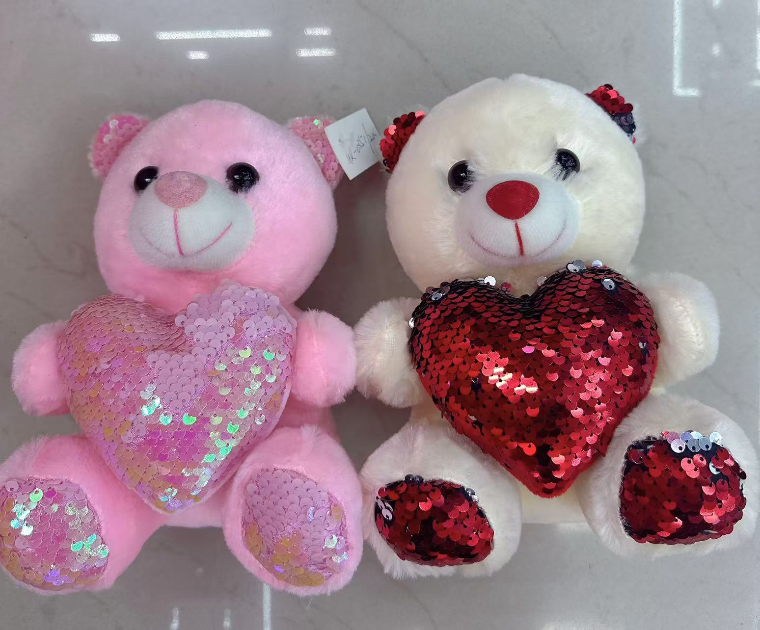 新品热销亮片桃心抱心熊公仔玩具情人节玩具