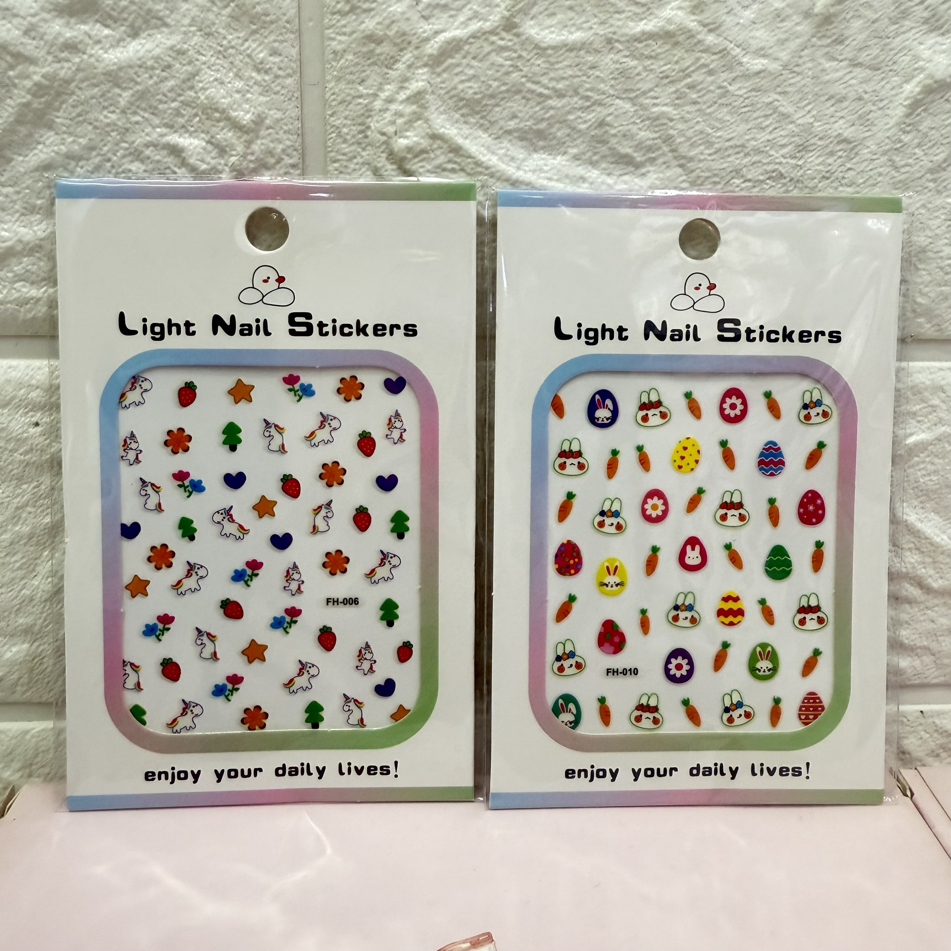 Cartoon luminous nail stickers, cartoon fruit cute relief luminous nail stickers, luminous relief three-dimensional nail stickers Application Scenario