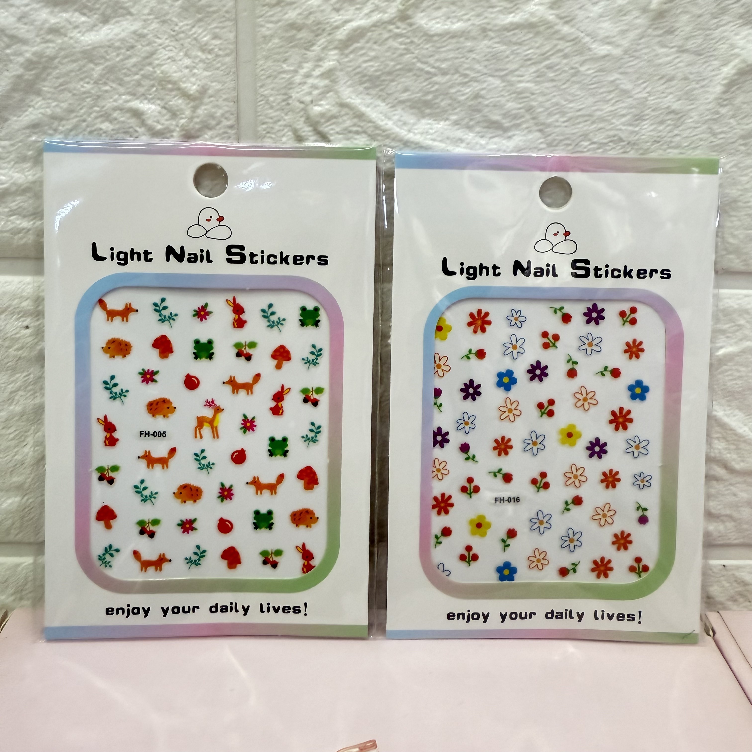Cartoon luminous nail stickers, cartoon fruit cute relief luminous nail stickers, luminous relief three-dimensional nail stickers Specification image