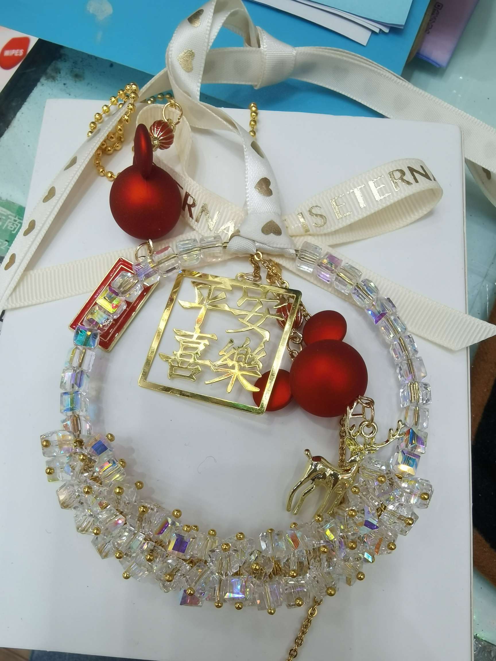 K金精致饰品 珠宝饰品 其他款式时尚首饰 精美耐用 ，水晶车挂。