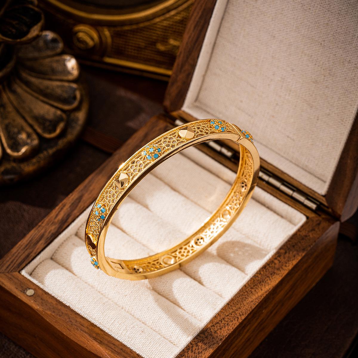 new ancient court style silk hollow gold women's bracelet fashion jewellery artistic temperament buckle bracelet