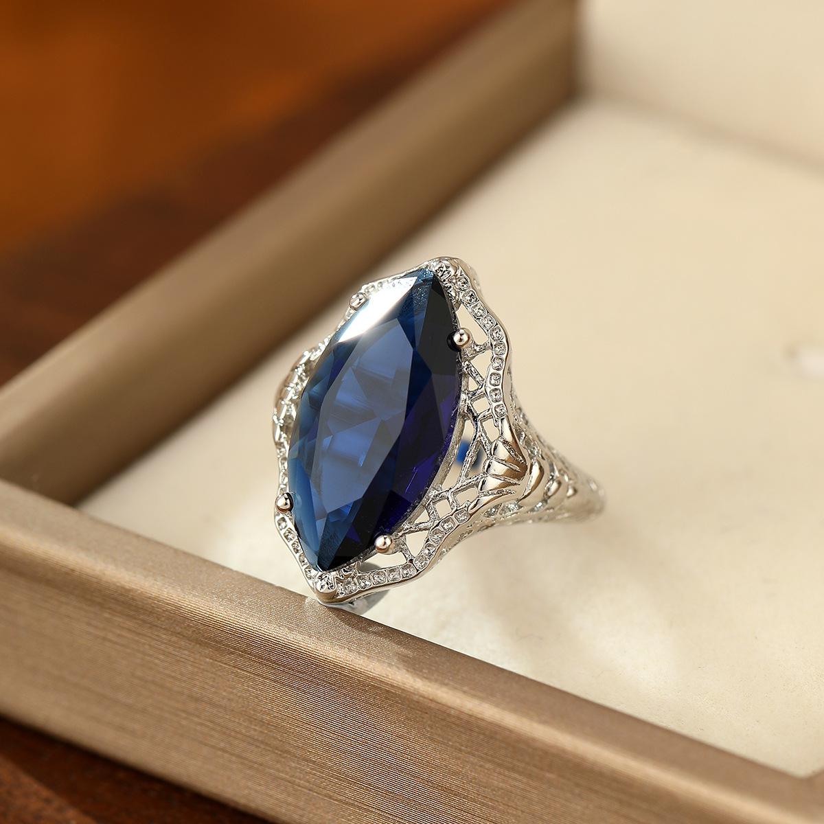 longyi fashion jewellery advanced exaggerated horse eye hollow ring cross-border new arrival sapphire blue zircon ring female bracelet