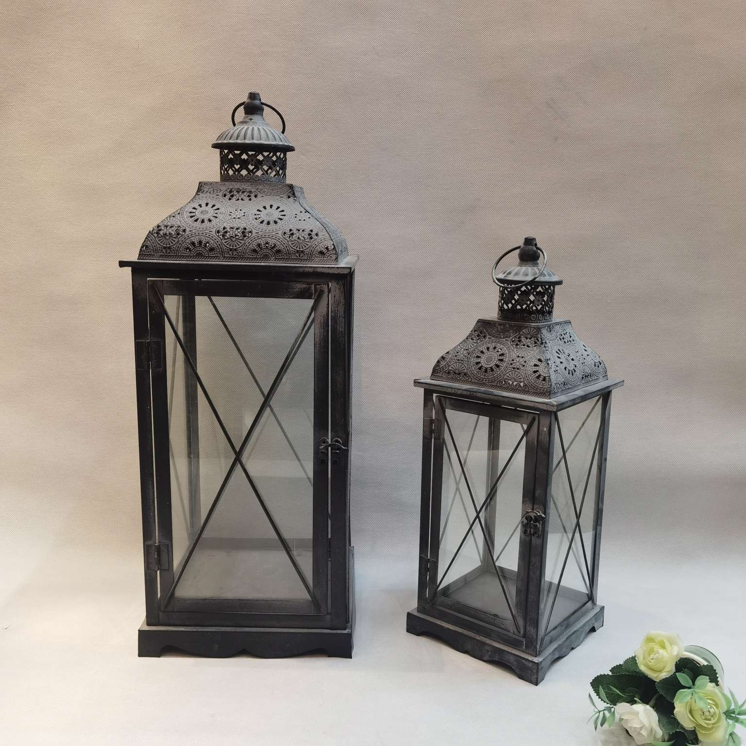 欧式复古落地烛台防风高级感浪漫氛围怀旧酒吧宾馆公寓落地摆件S-19003
金属铁艺工艺品摆件烛台灯具