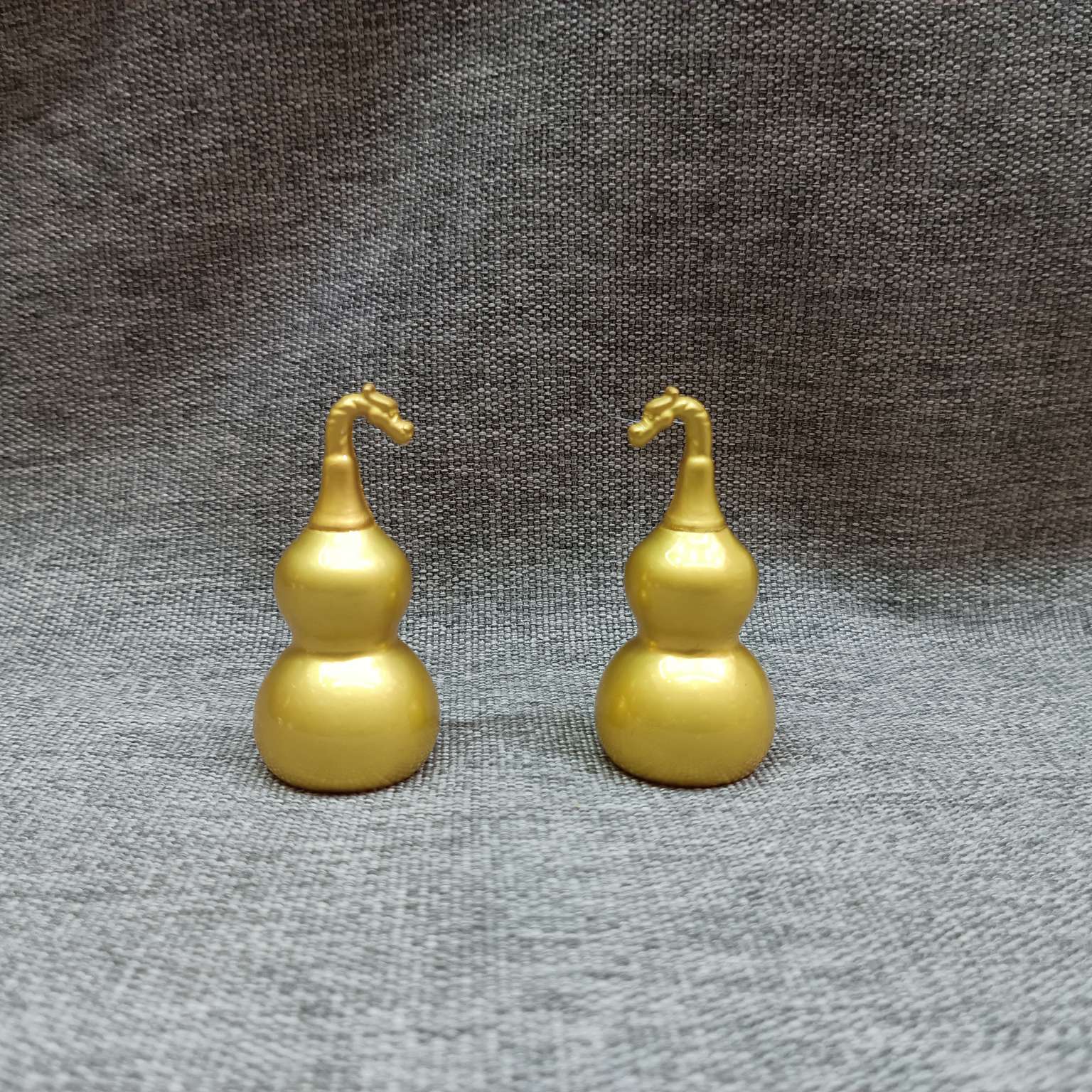 Zhonggong Craft Gourd Ornament Gift Box, a gift for good fortune, happiness and health, a three-dimensional carved dragon head gourd, a shiny gourd, a travel souvenir, a birthday gift, 2025 new style gifts, home decorations, bedside ornaments, golden gourds detail image 17