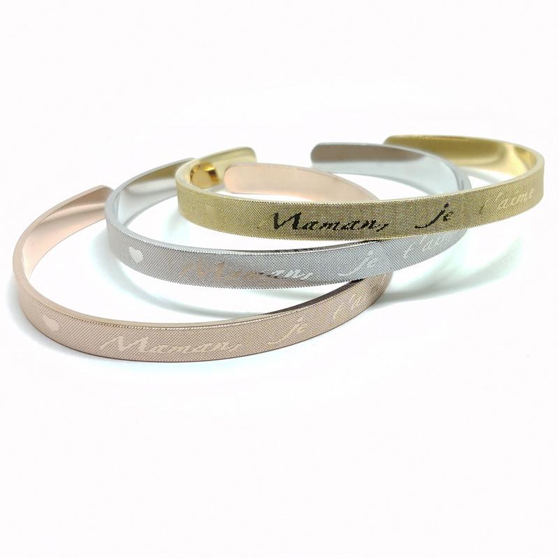 korean style simple stainless steel jewelry fashion creative peach heart titanium steel bracelet c- shaped bracelet factory wholesale details Picture
