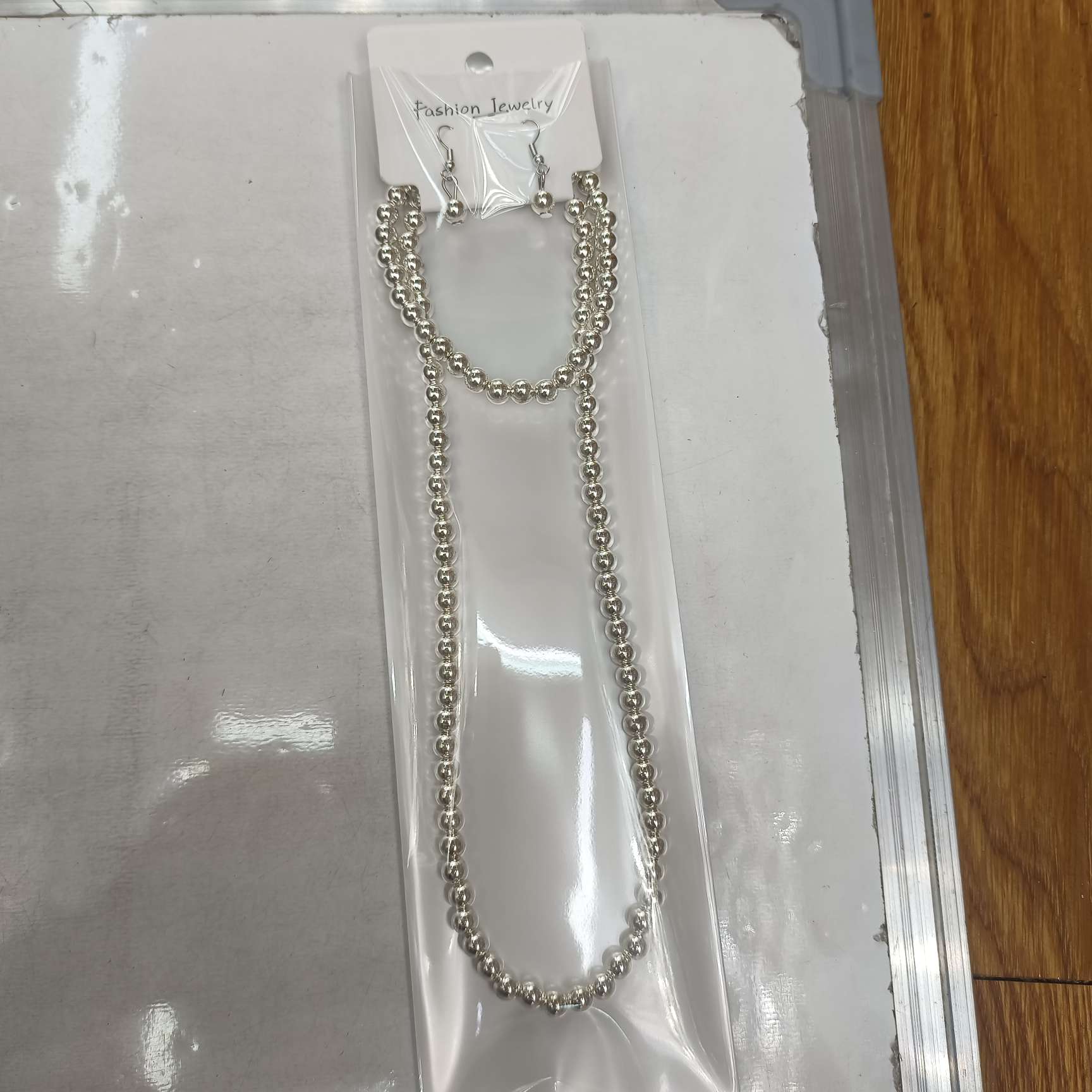 珍珠项链手链耳环三件套产品图