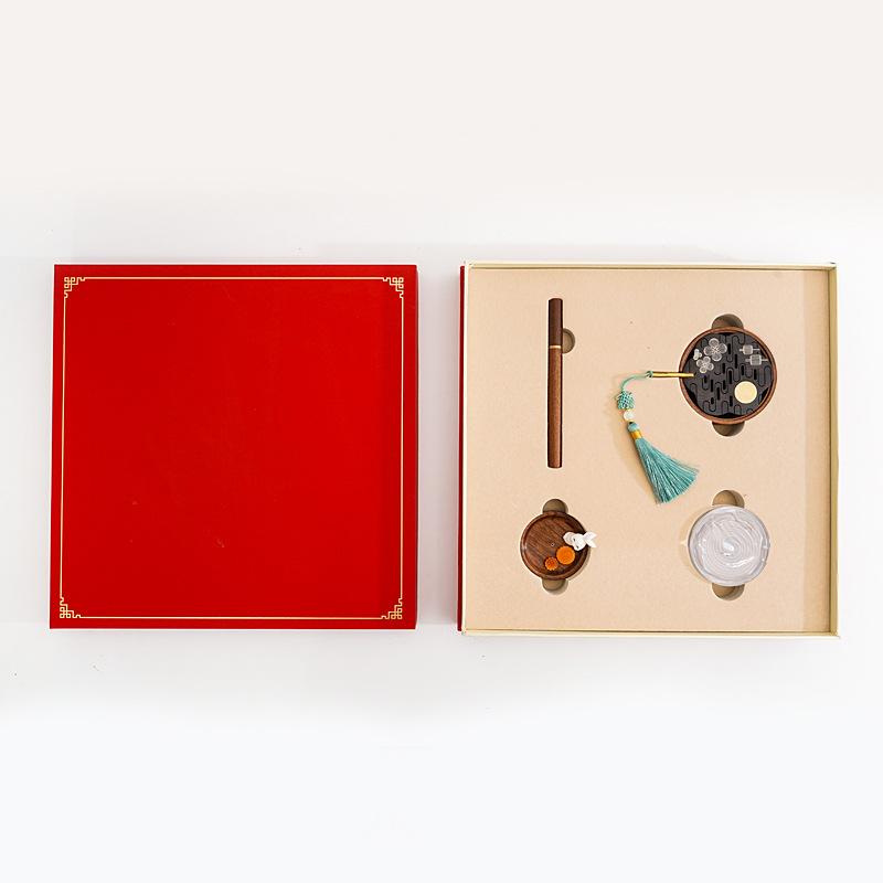 mid-autumn festival line incense burner small gifts jade hare reunion sandal wood incense burner advanced incense tube incense box wholesale Item Picture