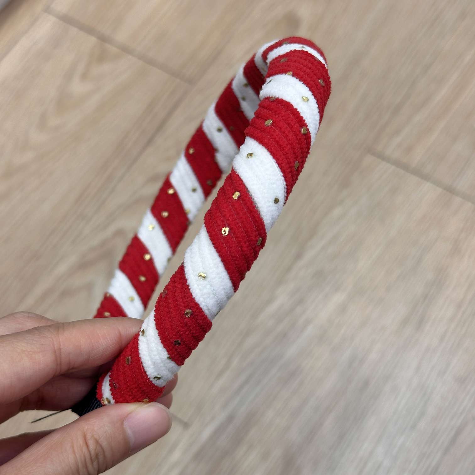 创意饰品发夹植绒发饰 头饰头扣金点设计 发箍轻奢风格女士优选白底实物图