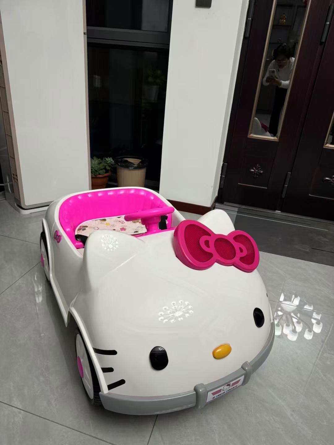 儿童电动汽车婴儿小孩宝宝遥控电动玩具车可坐大人大电瓶新款童车详情5