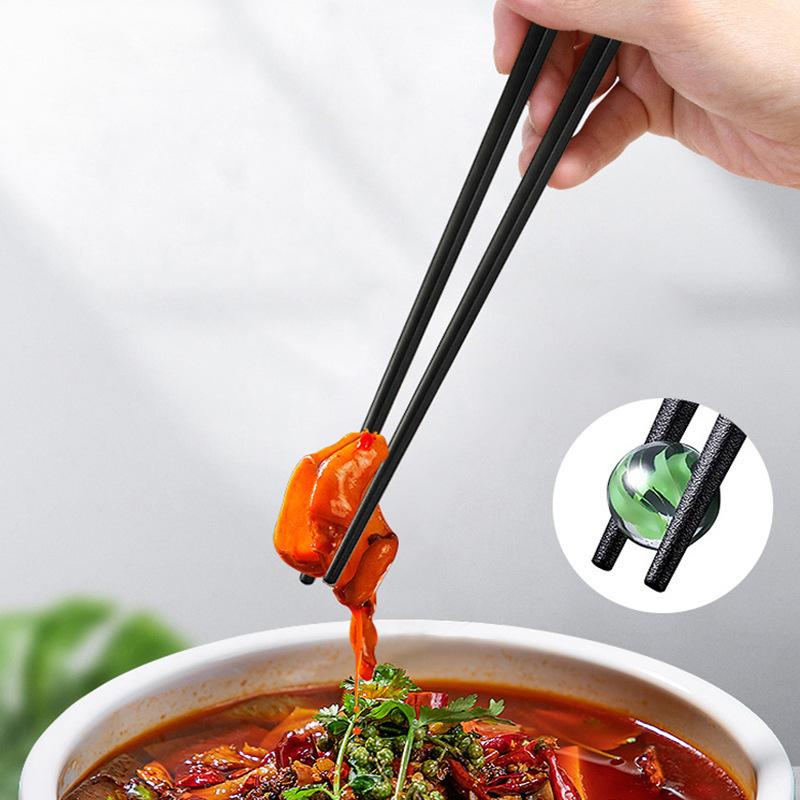 hotel household high-end boxed 10 pairs of gold chopsticks non-slip and non-mildew alloy chopsticks sterilizable chopsticks wholesale Application Scenario