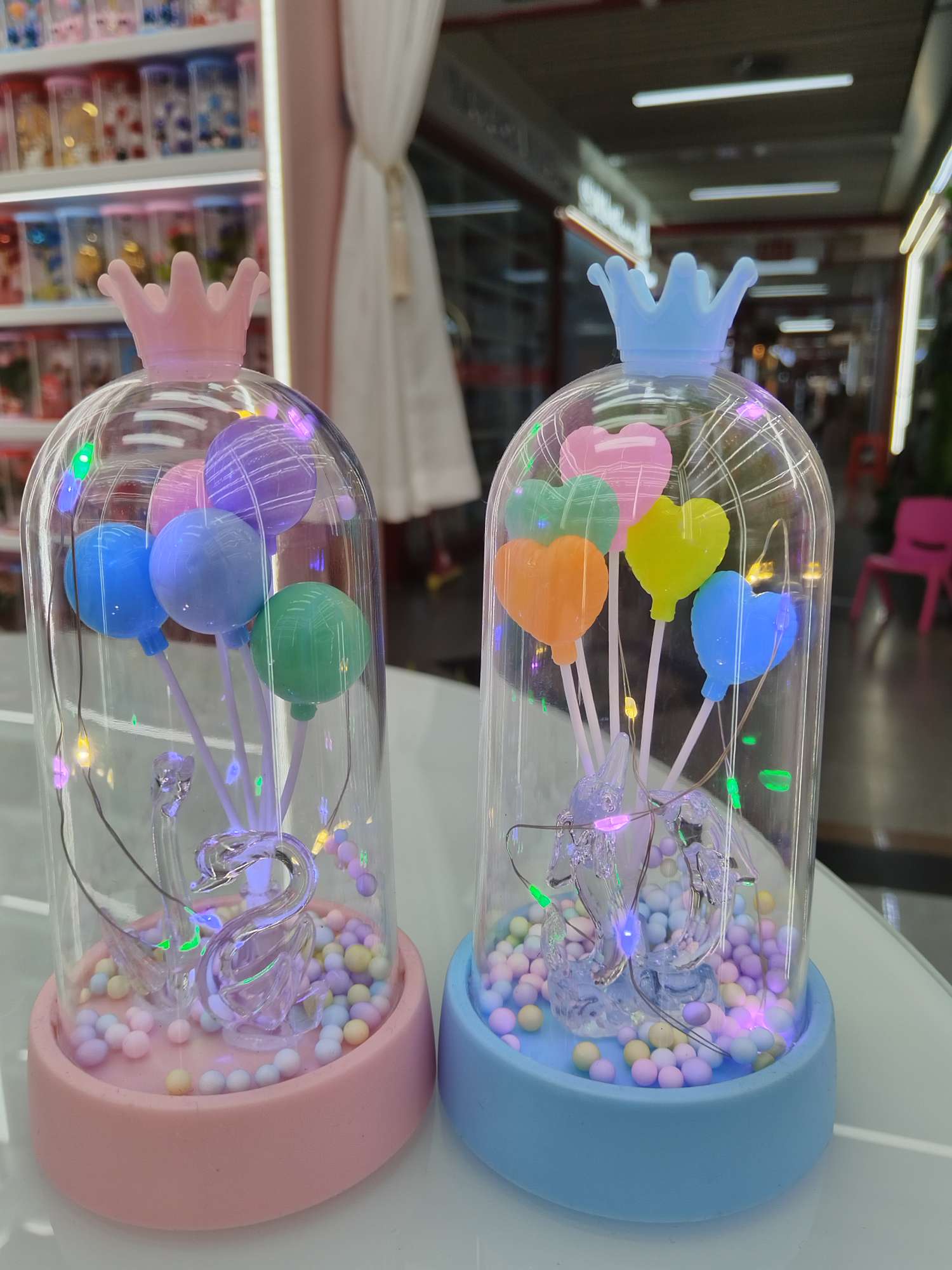 亚克力气球 透明天鹅 海豚 礼品 塑料工艺品 生日礼品 情人节礼品