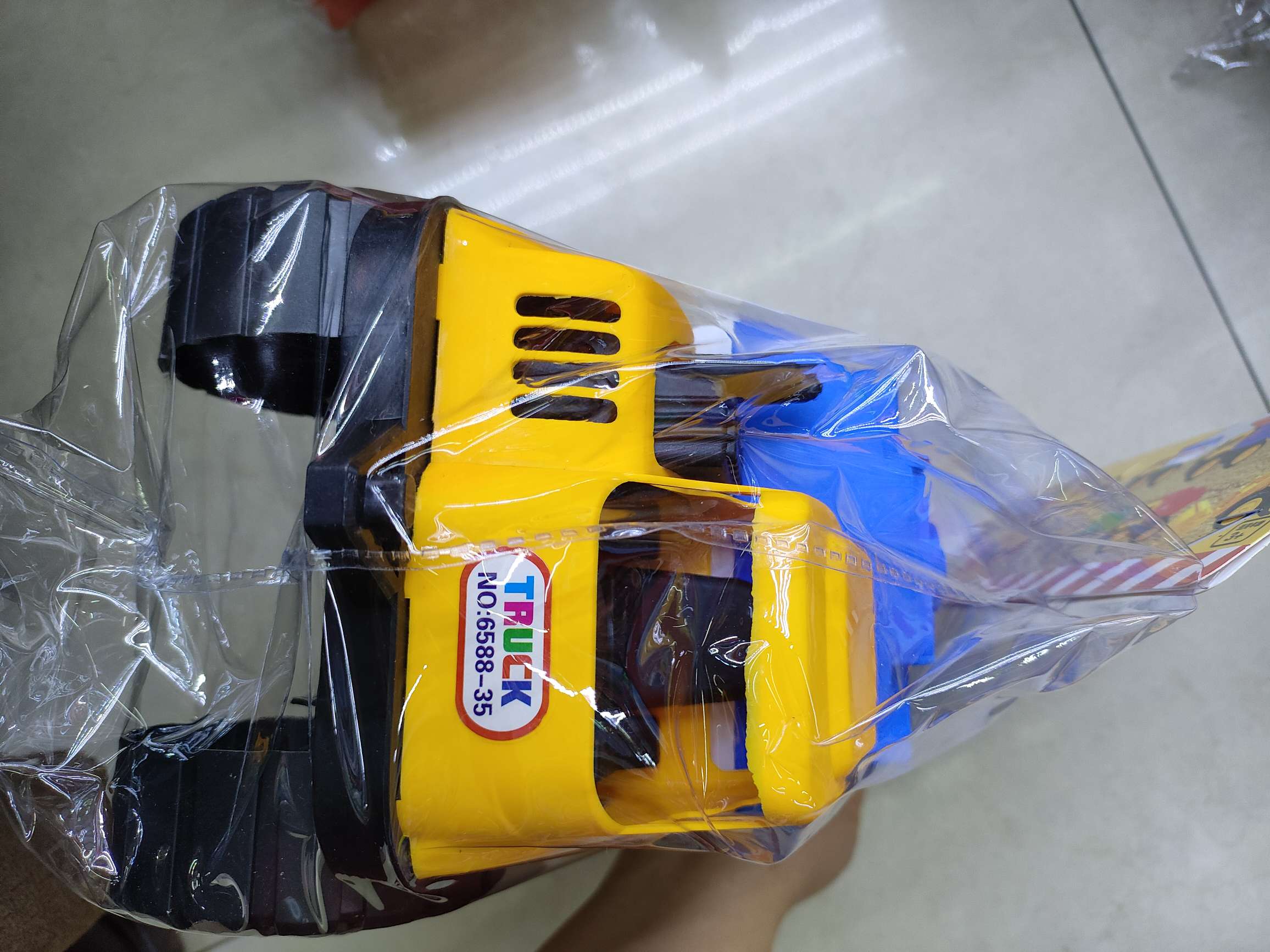 新款挖机/罐车/垃圾车/运输车，卡头袋包装，清装不混装。7.5元/个，54个/箱。汽车模型模型新款热销儿童玩具详情图10