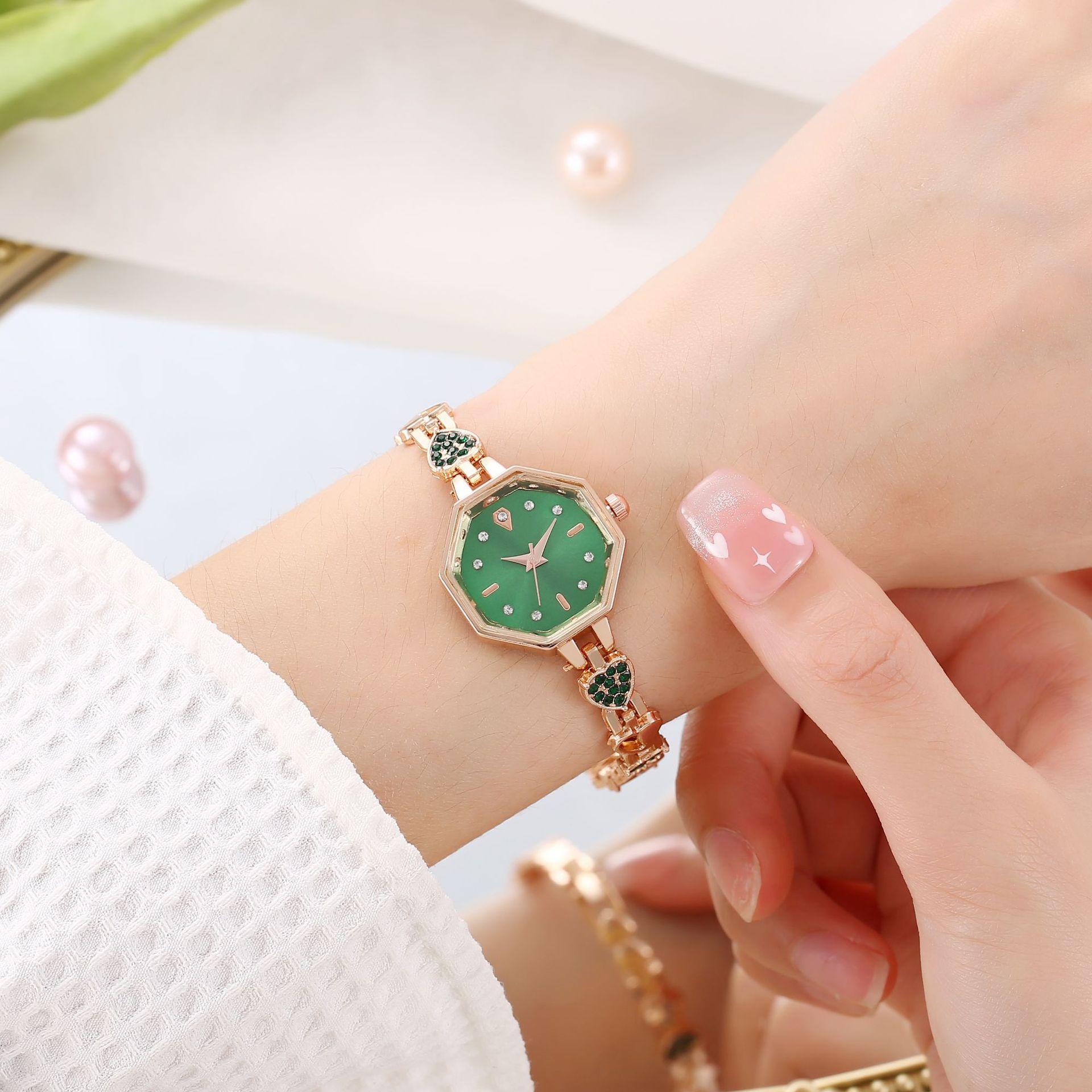 alloy octagonal color decoration women's watch women's watch bracelet light luxury jewelry love quartz women's watch live broadcast Application Scenario