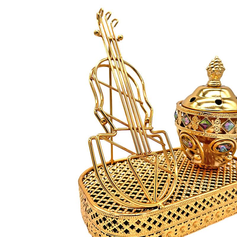Household Plug-in Incense Burner Exquisite Middle East Metal Ornaments Sandalwood Stove Aromatherapy Burner Electronic Burner Application Scenario