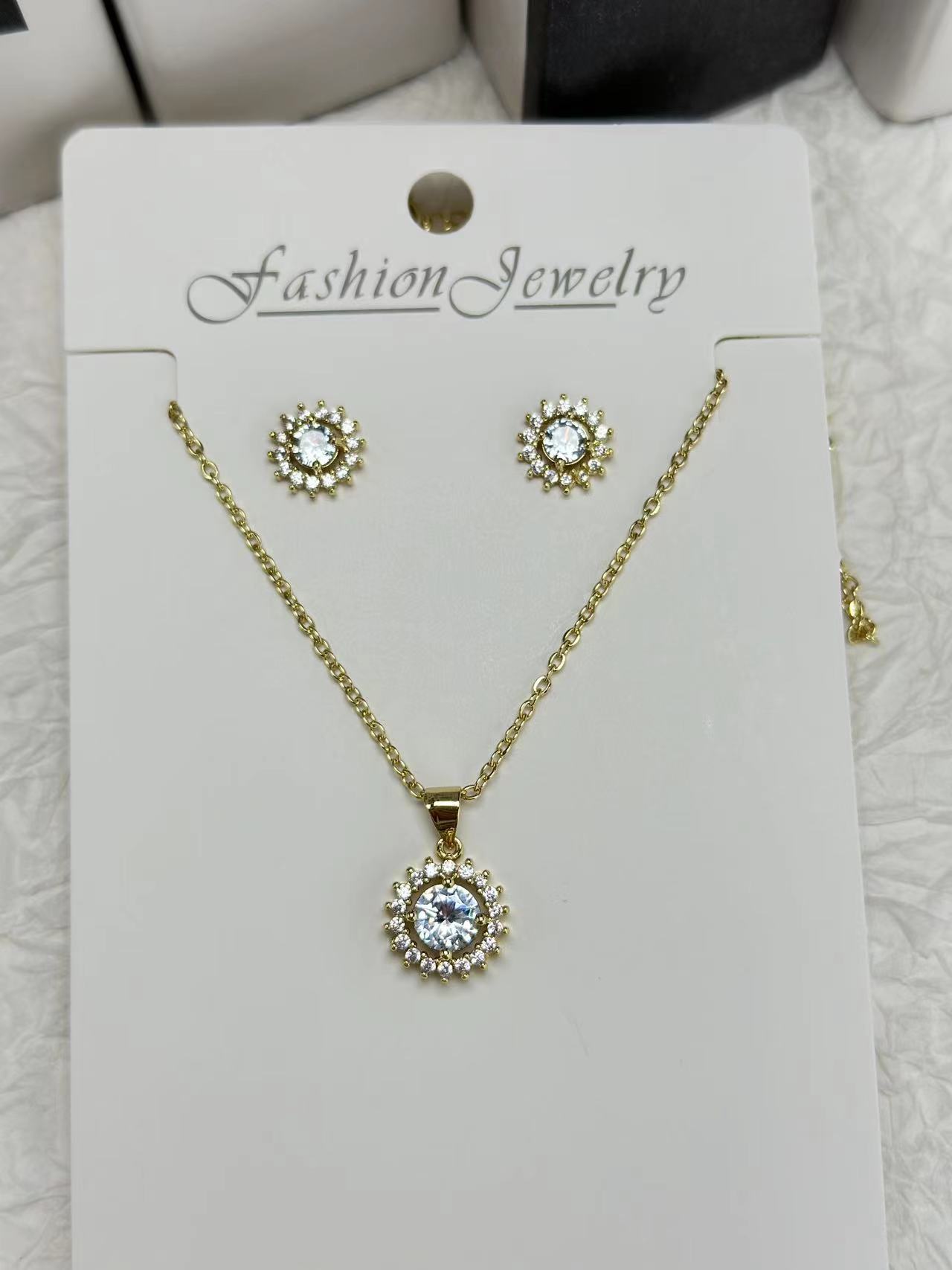 猫眼石耳环耳饰 高档饰品耳夹 独特设计 时尚潮流 美丽耀眼 适合各种场合佩戴耳饰详情图4