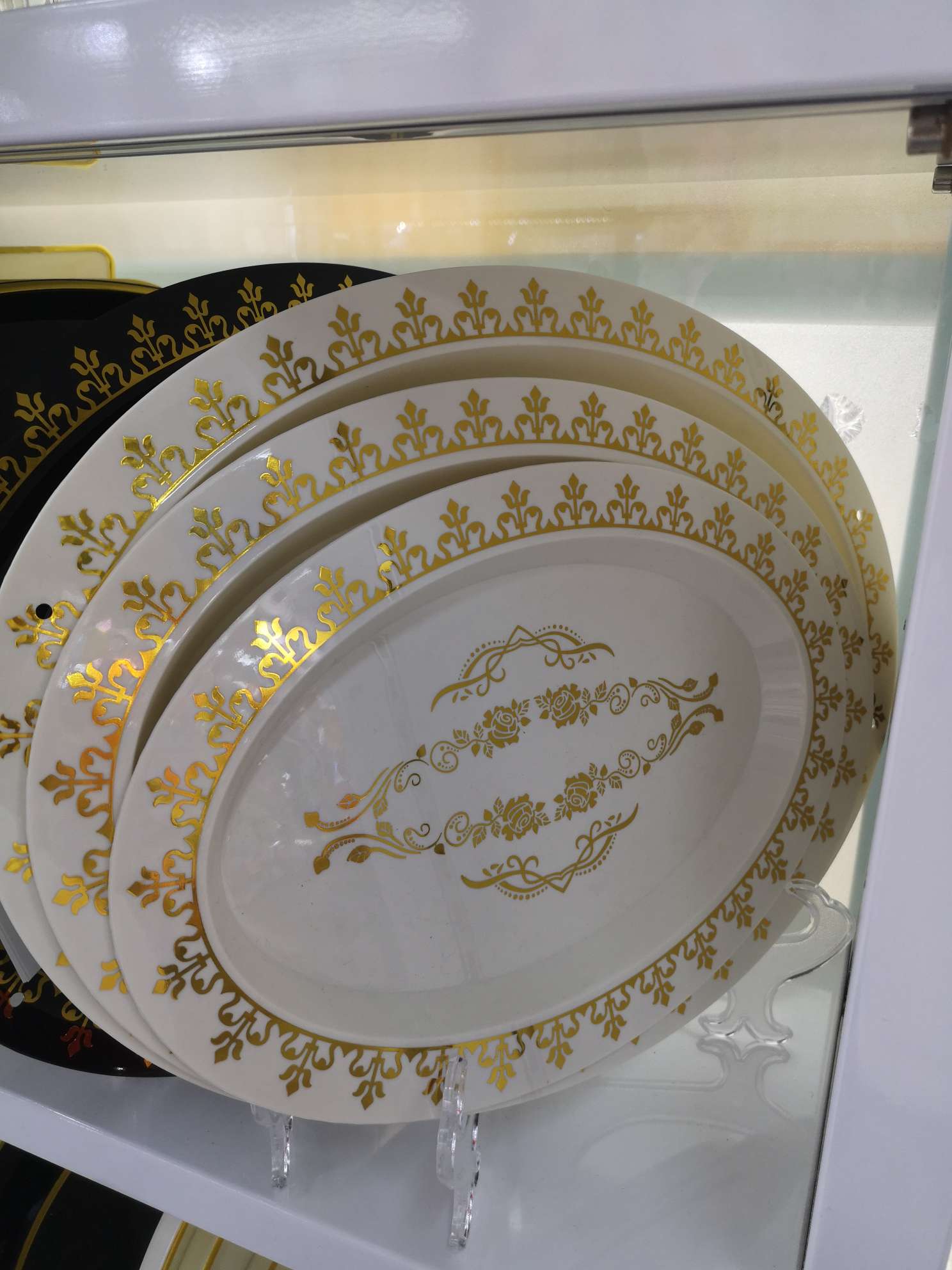 白色烫金蛋形北欧轻奢托盘跨境商用外贸直供茶盘果盘茶盘放水杯盘 